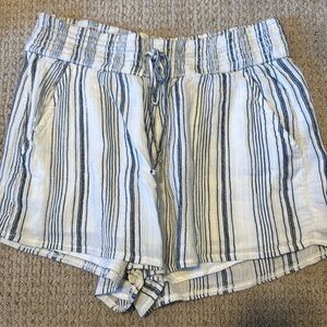 Abercrombie & Fitch white and blue shorts